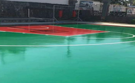 黔南篮球场翻新地面